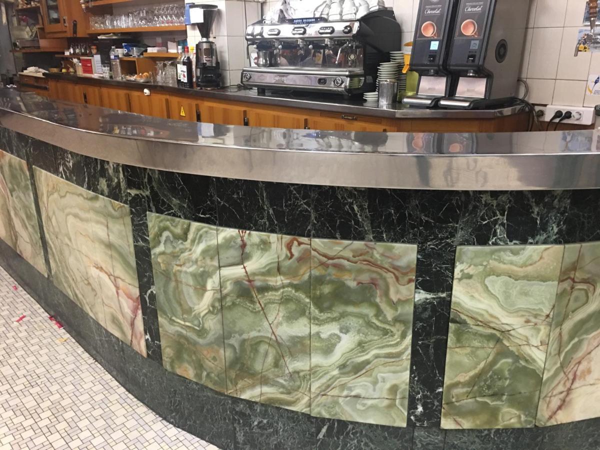 巴黎 A La Pinte Du Nord酒店 外观 照片